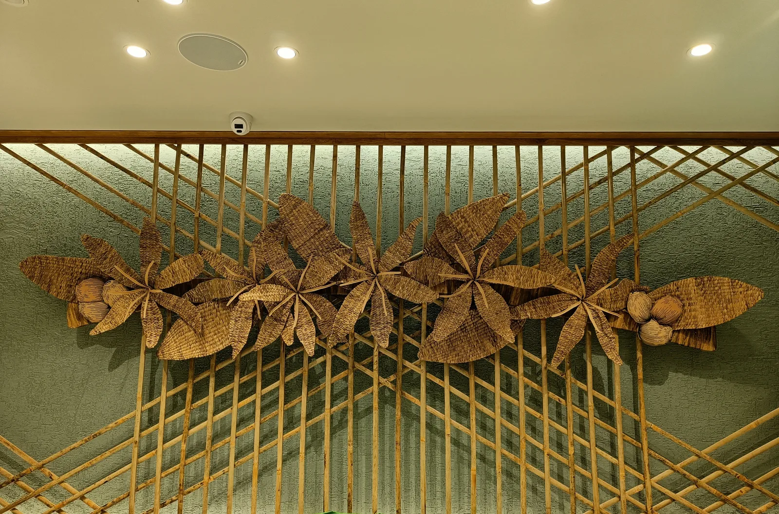 Starbucks GS Road, Guwahati, store interior with the cane coffee-flower installation